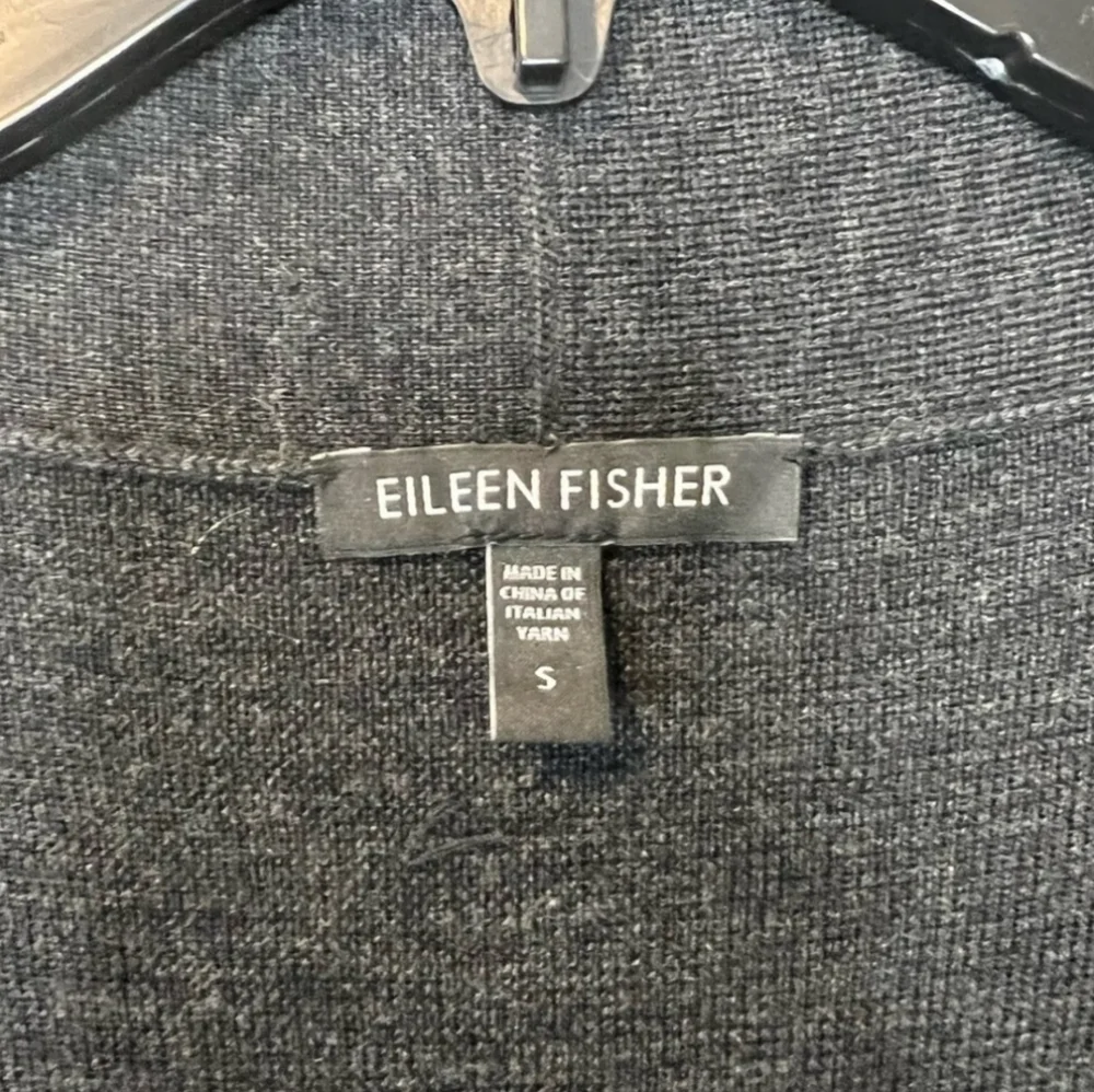 Merino Wool Sweater Vest - Picture 2 of 4